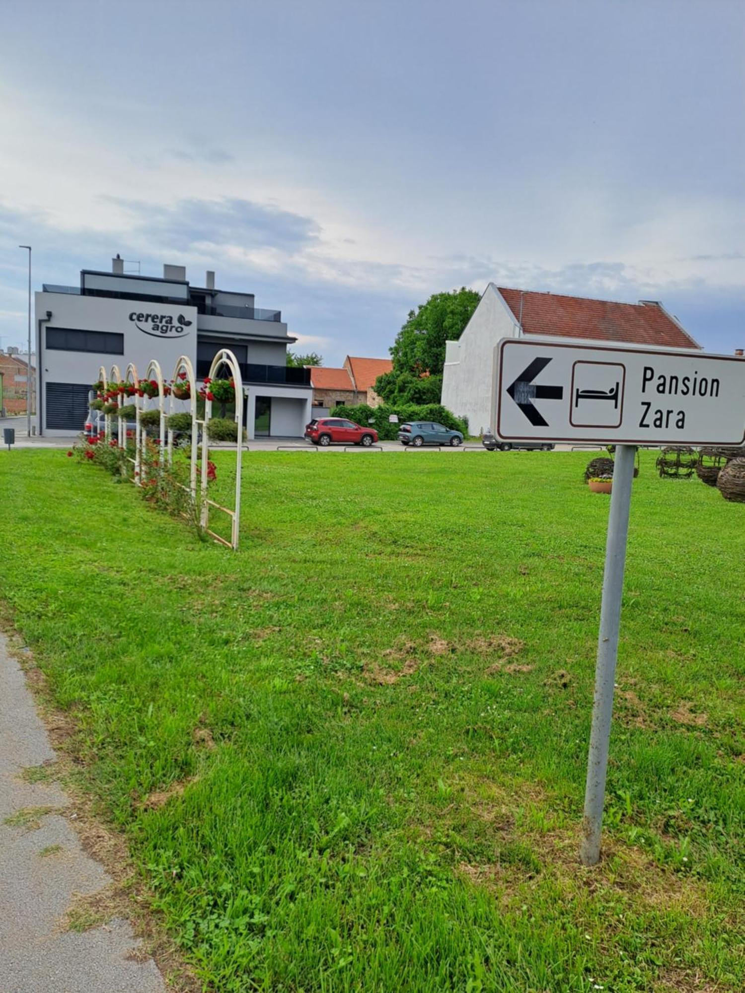 Accommodation Zara Vukovar Exterior photo